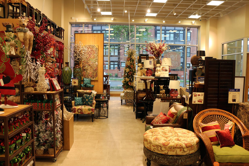 Pier 1 Imports opens