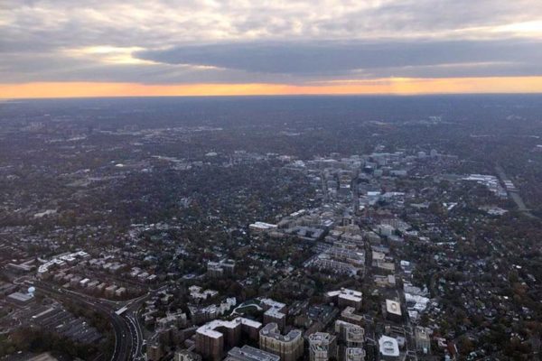 Aerial view of Arlington from a Delta flight (Photo courtesy @dcaman)