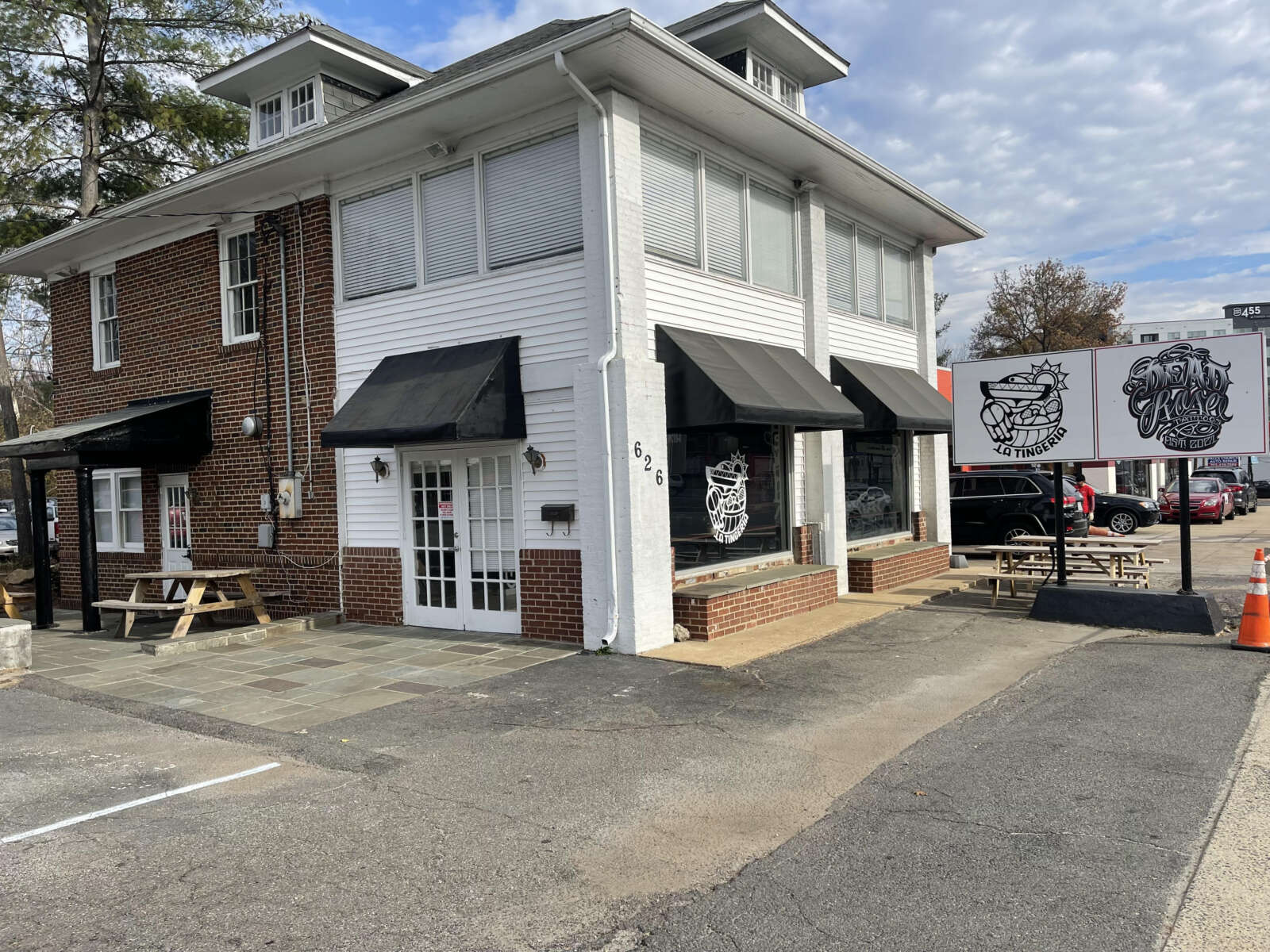 La Tingeria in Falls Church may be forced to close due to neighbor parking complaints