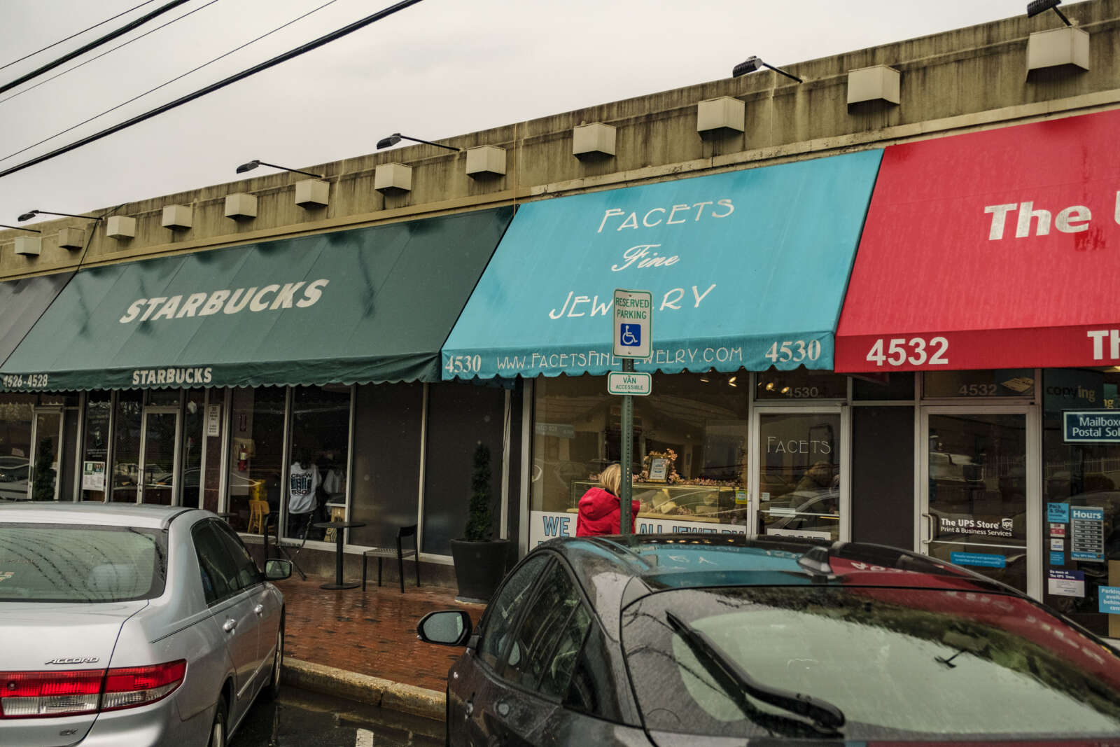 Jewelry store closing next month after nearly three decades in the Lee  Heights Shops 