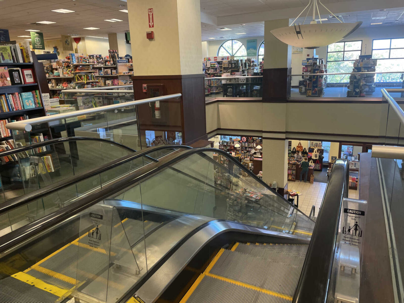Brewery and ax-throwing spot signs lease for part of Barnes & Noble ...