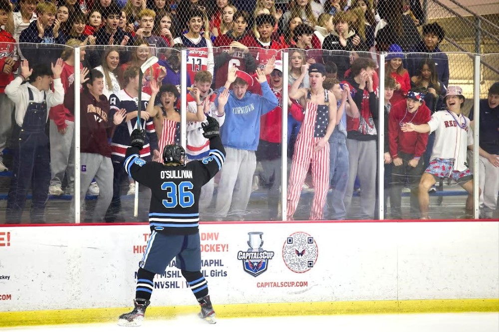Yorktown High ice-hockey team 2-0 after blowout victory